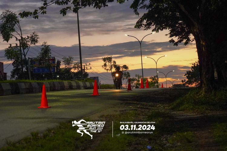 Race photo from Arutmin Borneo Run 2024