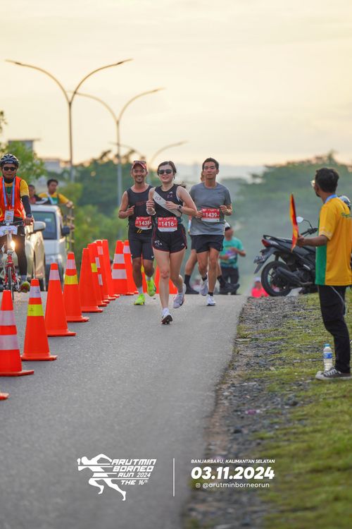 Race photo from Arutmin Borneo Run 2024