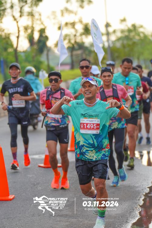 Race photo from Arutmin Borneo Run 2024