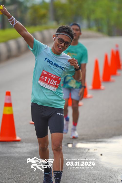 Race photo from Arutmin Borneo Run 2024