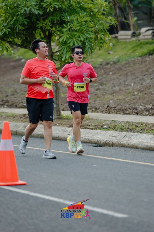 Race photo from CISANGKAN KBP CITY RUN 2025