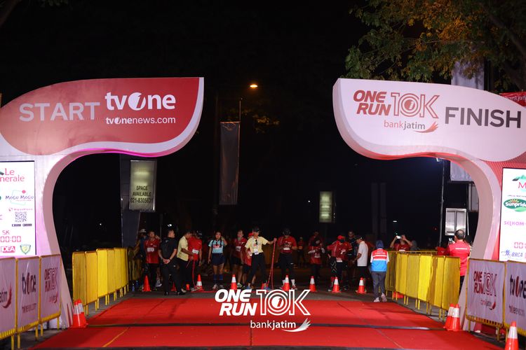Race photo from ONE RUN 10 K