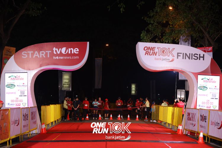 Race photo from ONE RUN 10 K