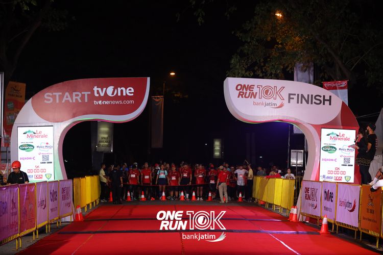 Race photo from ONE RUN 10 K