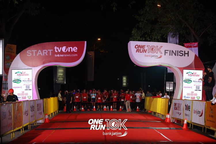 Race photo from ONE RUN 10 K