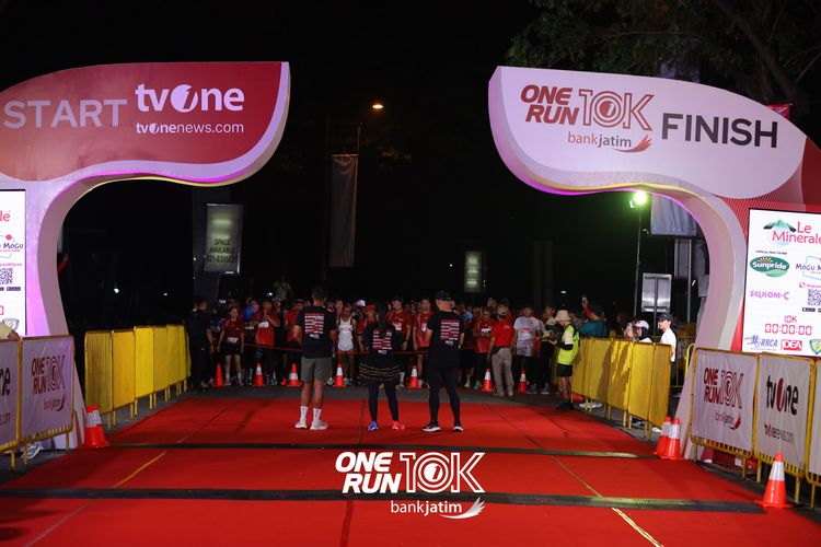 Race photo from ONE RUN 10 K