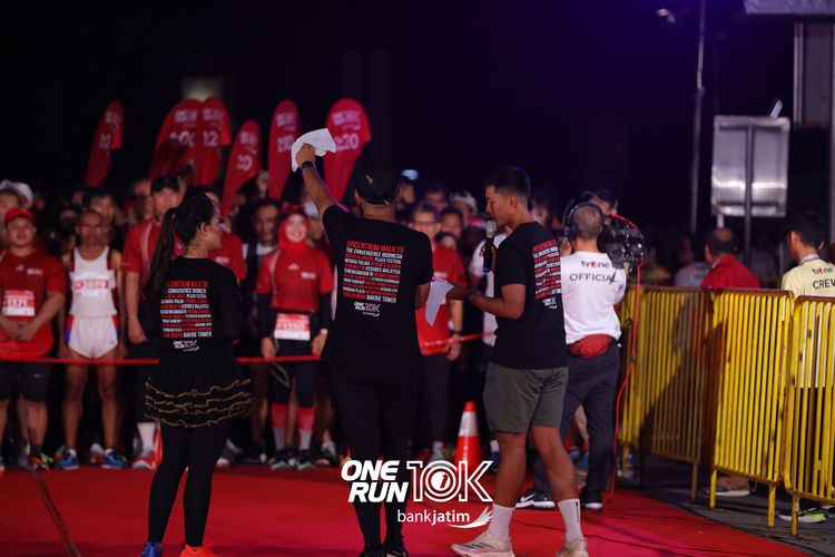 Race photo from ONE RUN 10 K