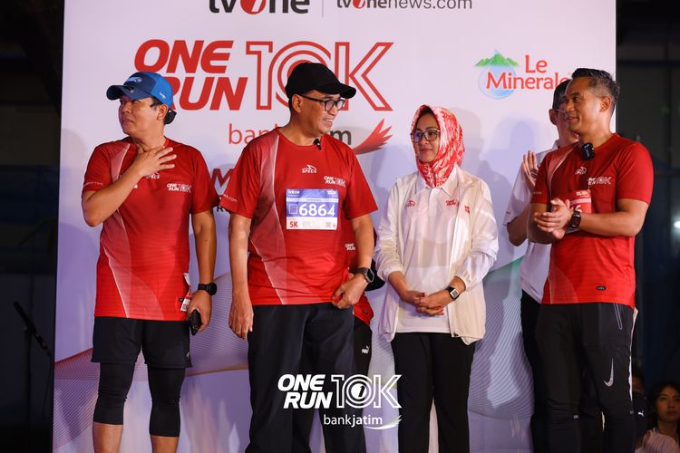 Race photo from ONE RUN 10 K