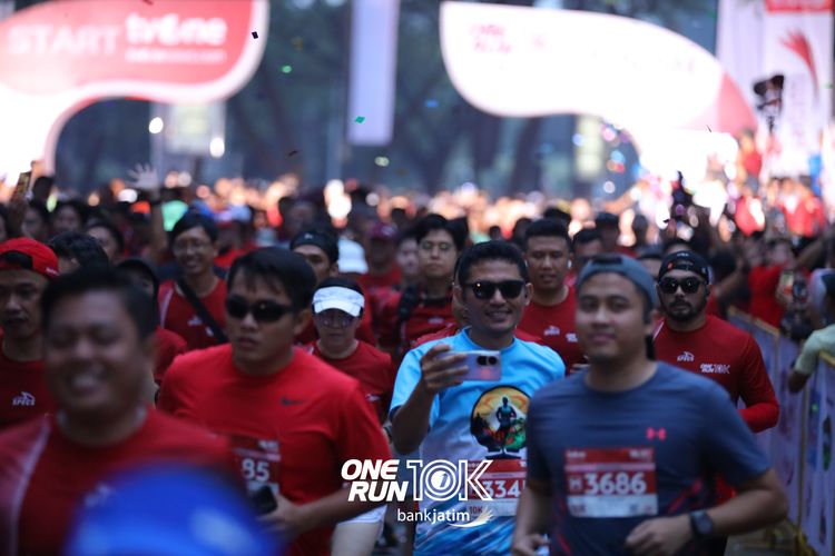 Race photo from ONE RUN 10 K