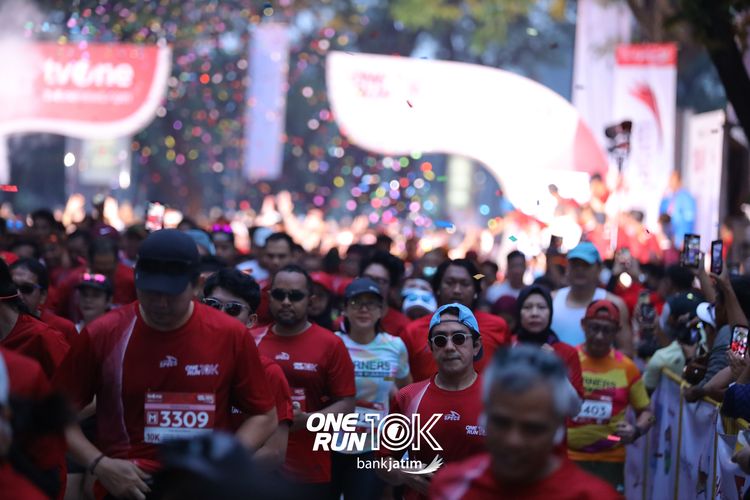 Race photo from ONE RUN 10 K
