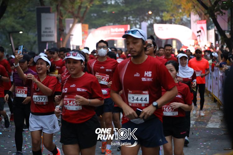 Race photo from ONE RUN 10 K
