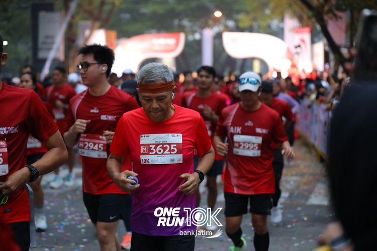 Race photo from ONE RUN 10 K