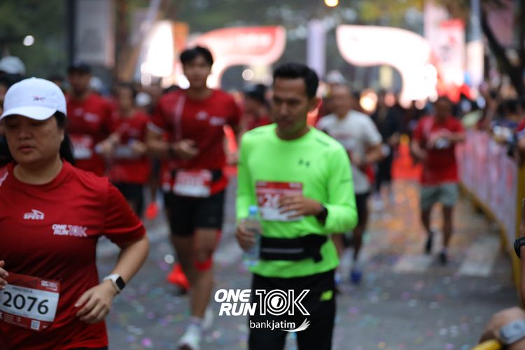 Race photo from ONE RUN 10 K