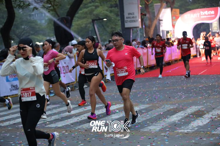 Race photo from ONE RUN 10 K