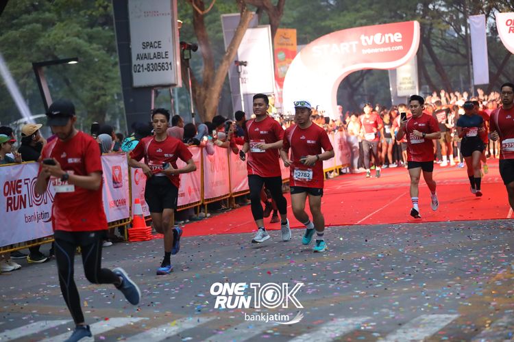Race photo from ONE RUN 10 K