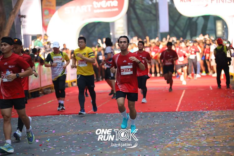 Race photo from ONE RUN 10 K