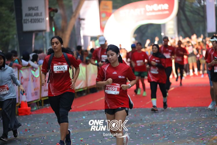 Race photo from ONE RUN 10 K