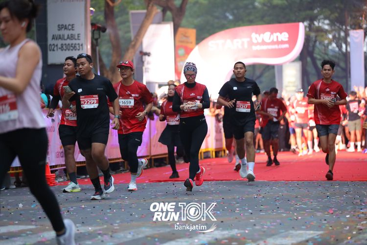 Race photo from ONE RUN 10 K