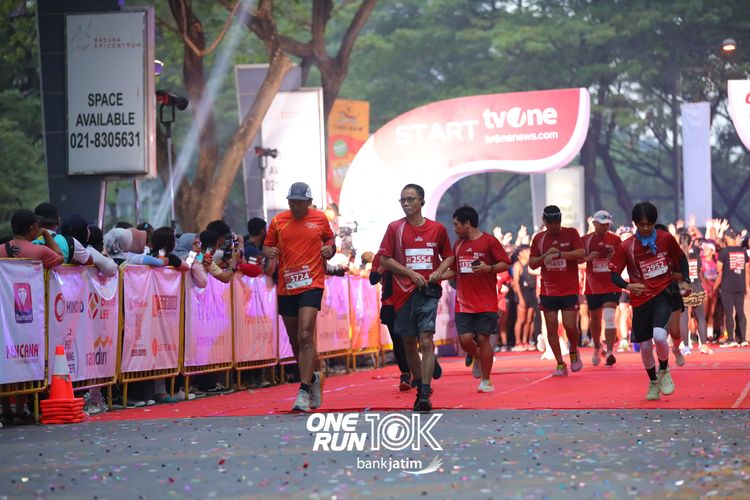 Race photo from ONE RUN 10 K