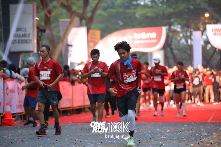 Race photo from ONE RUN 10 K