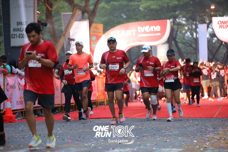 Race photo from ONE RUN 10 K
