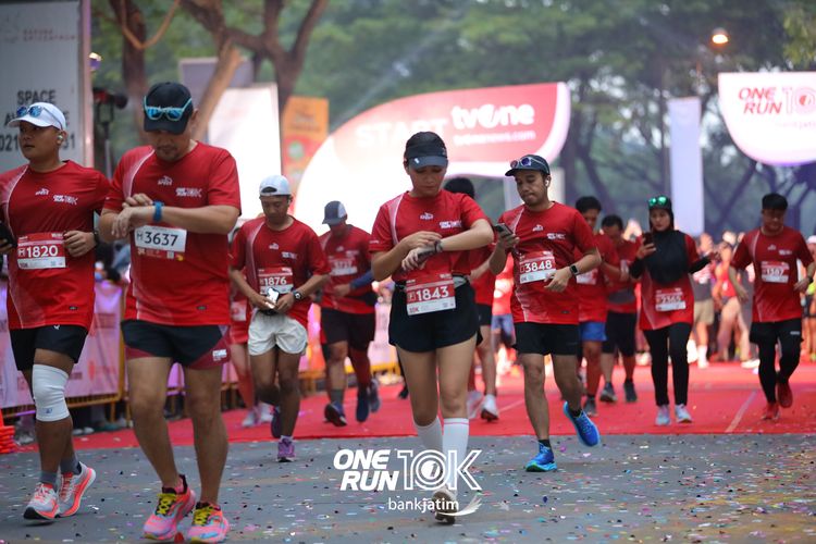 Race photo from ONE RUN 10 K