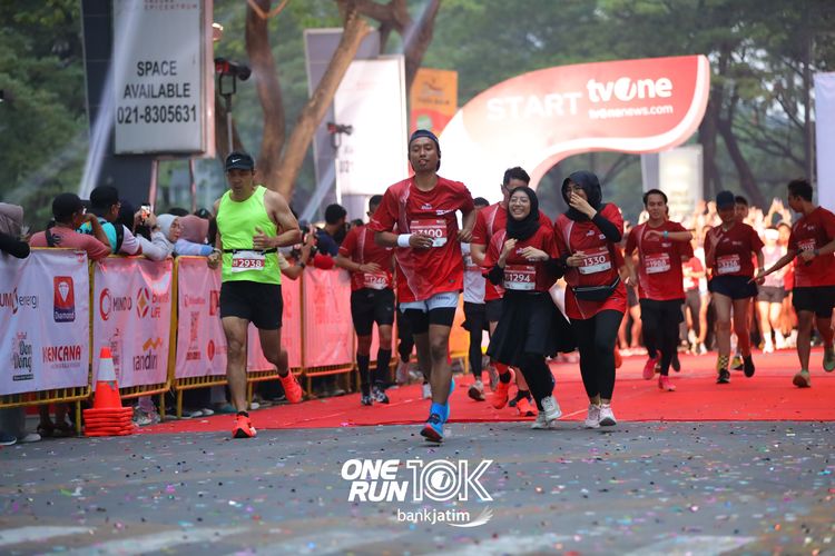 Race photo from ONE RUN 10 K