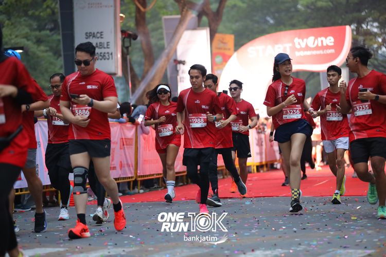 Race photo from ONE RUN 10 K
