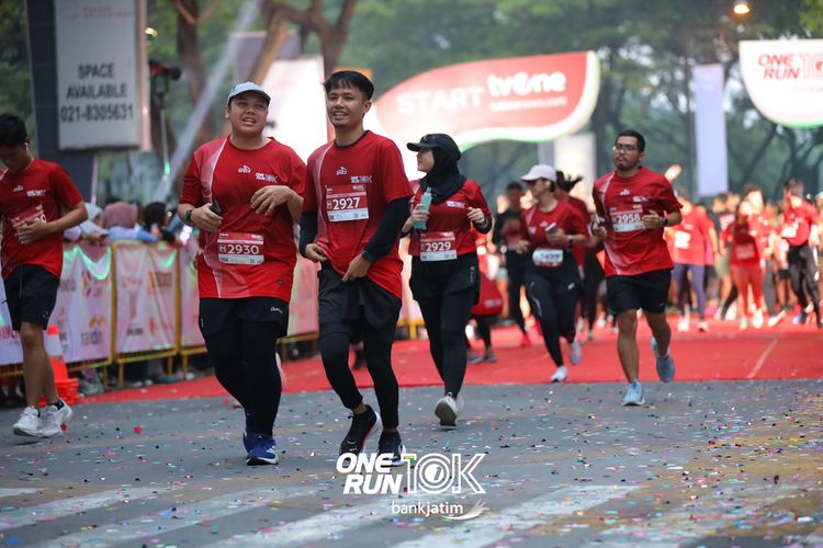 Race photo from ONE RUN 10 K