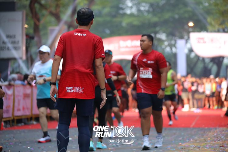 Race photo from ONE RUN 10 K