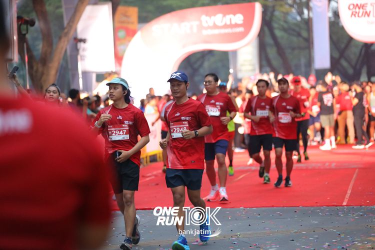 Race photo from ONE RUN 10 K