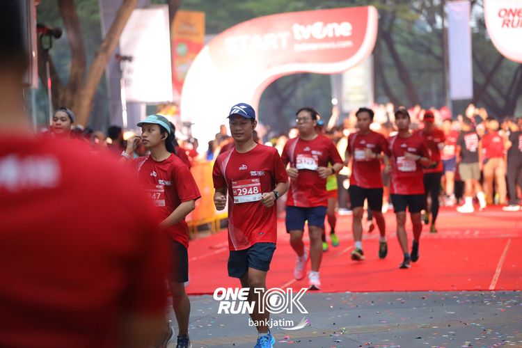 Race photo from ONE RUN 10 K