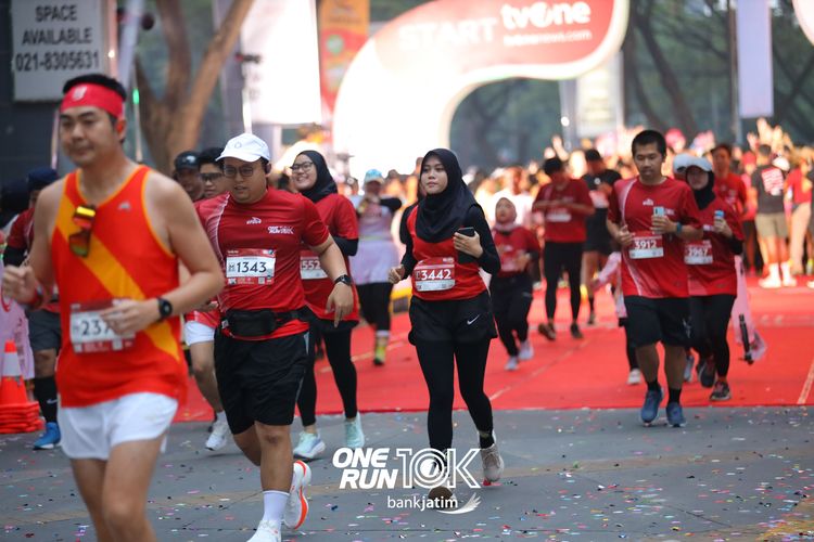 Race photo from ONE RUN 10 K