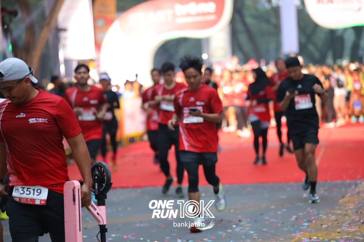 Race photo from ONE RUN 10 K
