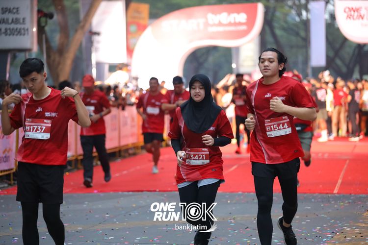 Race photo from ONE RUN 10 K