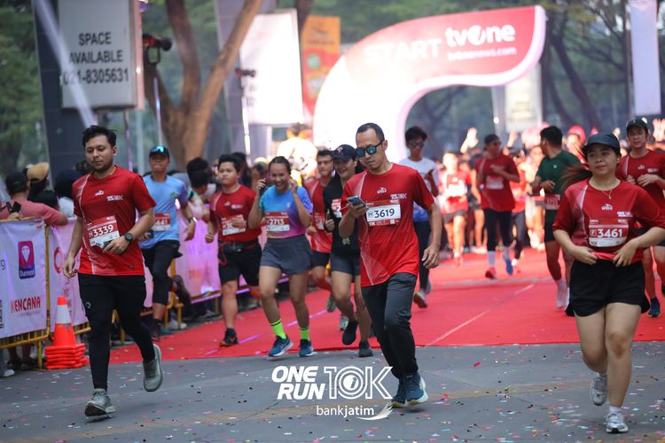 Race photo from ONE RUN 10 K
