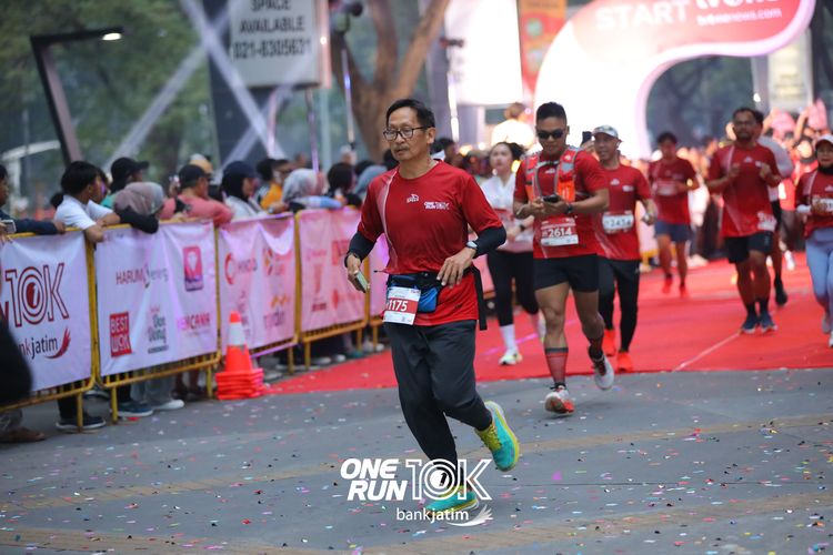 Race photo from ONE RUN 10 K