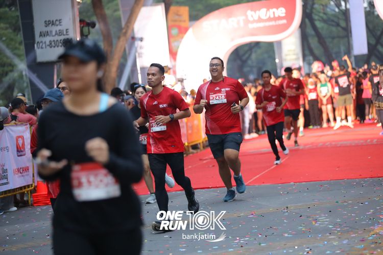 Race photo from ONE RUN 10 K