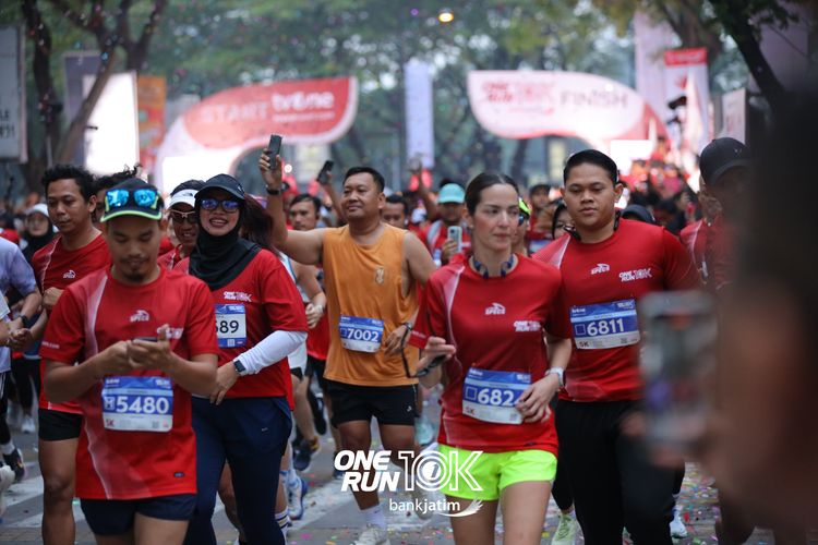 Race photo from ONE RUN 10 K
