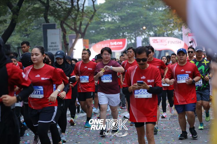 Race photo from ONE RUN 10 K
