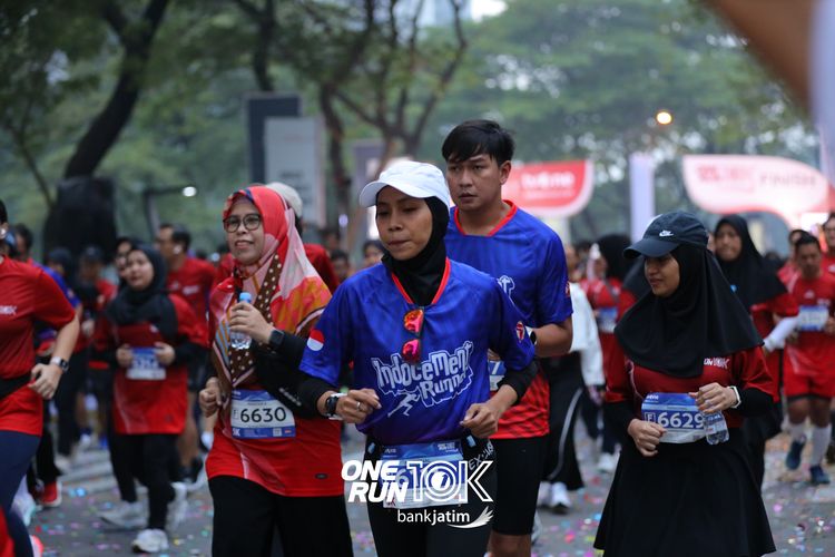 Race photo from ONE RUN 10 K