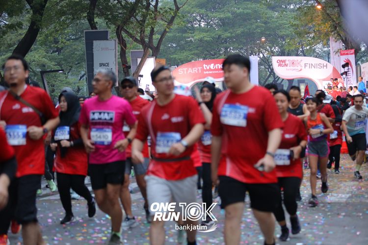 Race photo from ONE RUN 10 K