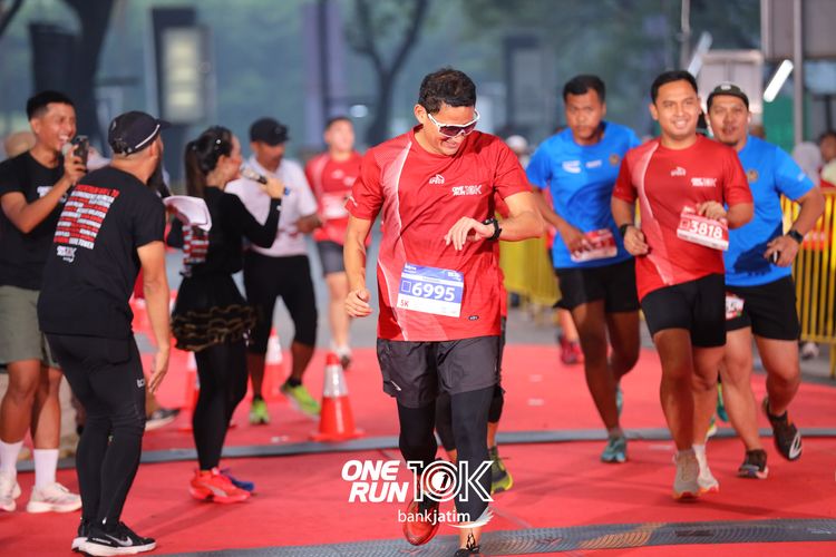 Race photo from ONE RUN 10 K