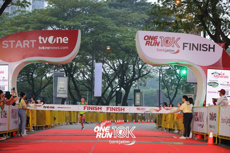 Race photo from ONE RUN 10 K