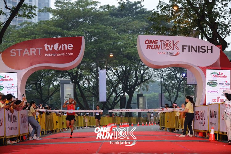 Race photo from ONE RUN 10 K