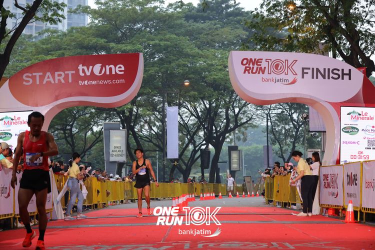 Race photo from ONE RUN 10 K