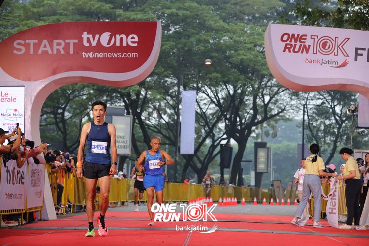 Race photo from ONE RUN 10 K