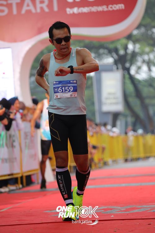 Race photo from ONE RUN 10 K