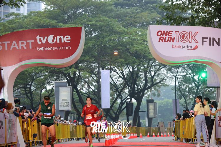 Race photo from ONE RUN 10 K