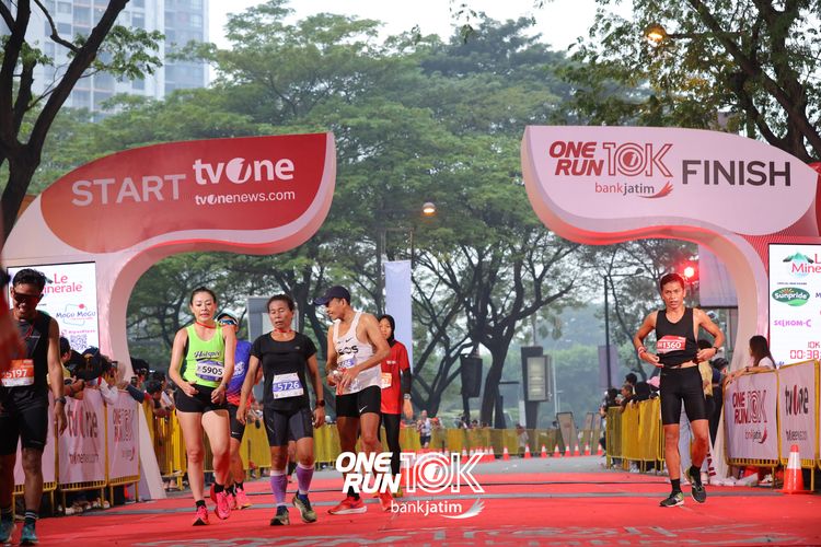 Race photo from ONE RUN 10 K